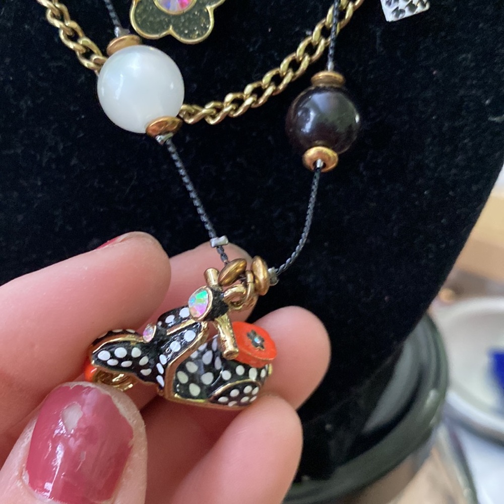 Betsy Johnson Mod 60’s Scooter Necklace - Picture 3 of 5